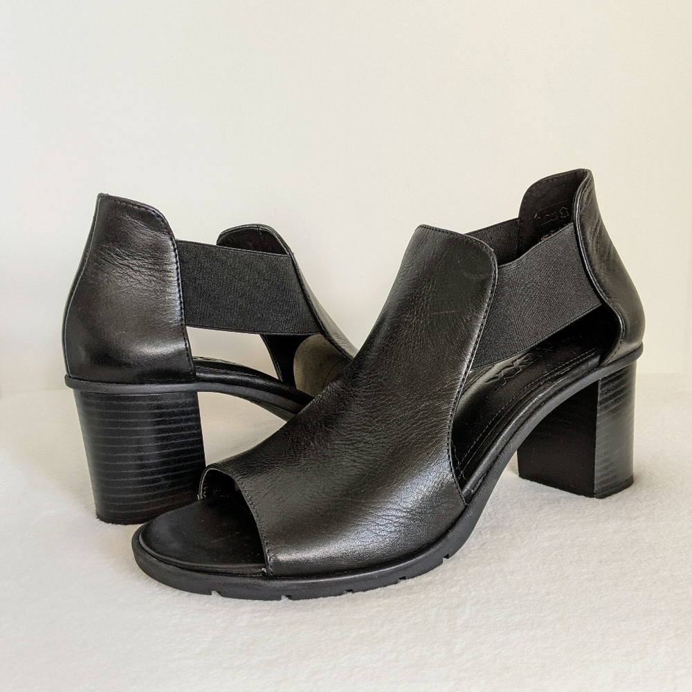 THE FLEXX Sandal Leather Open Toe Elastic Side Strap Block Heel Black 9.5 NIB